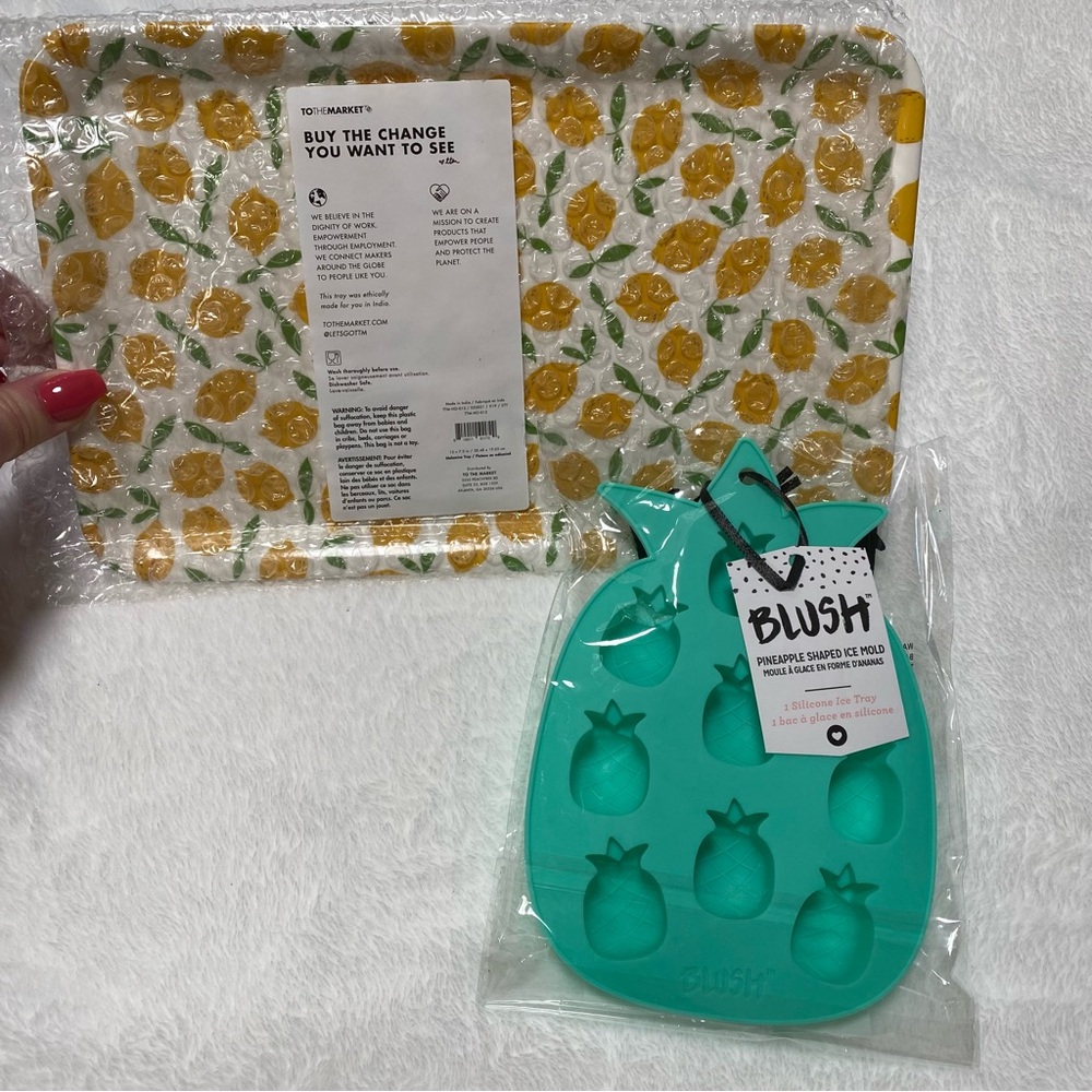 To The Market Lemon Squeeze Serving Tray & Blush Pineapple Shaped Ice Tray